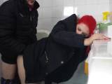CaraliaDeluxe - öffentliche Toilette gefickt