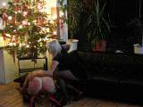 Herrin-Jessy-Hamburg - Spanking unterm Weihnachtsbaum