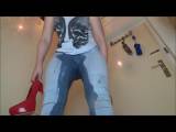 HotMe84 - Vollgepisste Jeans und Heels
