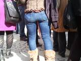 Knut_007 - Pracht-Arsch in knackengen Jeans....