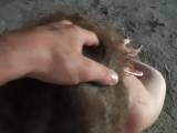 Snejka - Slave auf den knien in der Garage (2)