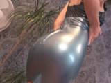 XelinaRox - Spritz auf meinen Latex-Arsch!