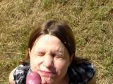 bigdiggler78 - outdoor Blowjob auf der Wiese