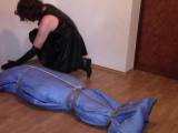 bondageangel - In einem ******sack