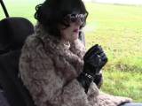 bondageangel - Rauchen Zigarette in Handschellen 5.