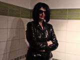 bondageangel - Nasse glänzende Ledermantel