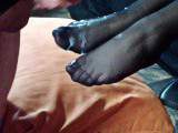 hotblondie - Wichsen und Nylon Footjob