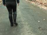 jeansledernass - mein 1ter.frühlings piss im wald