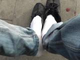 latinosexyboy - Masterskaterboy  Sneakers an der Bahnhaltestellen