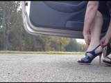 nylonjunge - Heels anziehen (Outdoor)