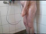 nylonjunge - Geil in der Dusche