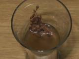 rushscat - Mädchen Scheiße und pissing in das Glas.
