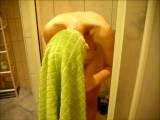 schnuffel-puschel - im bad beim pinkeln und duschen