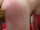 xxSweetMichellexx - Spanking bis der Hintern glüht,mit der Hand und einen Holzkochlöffel